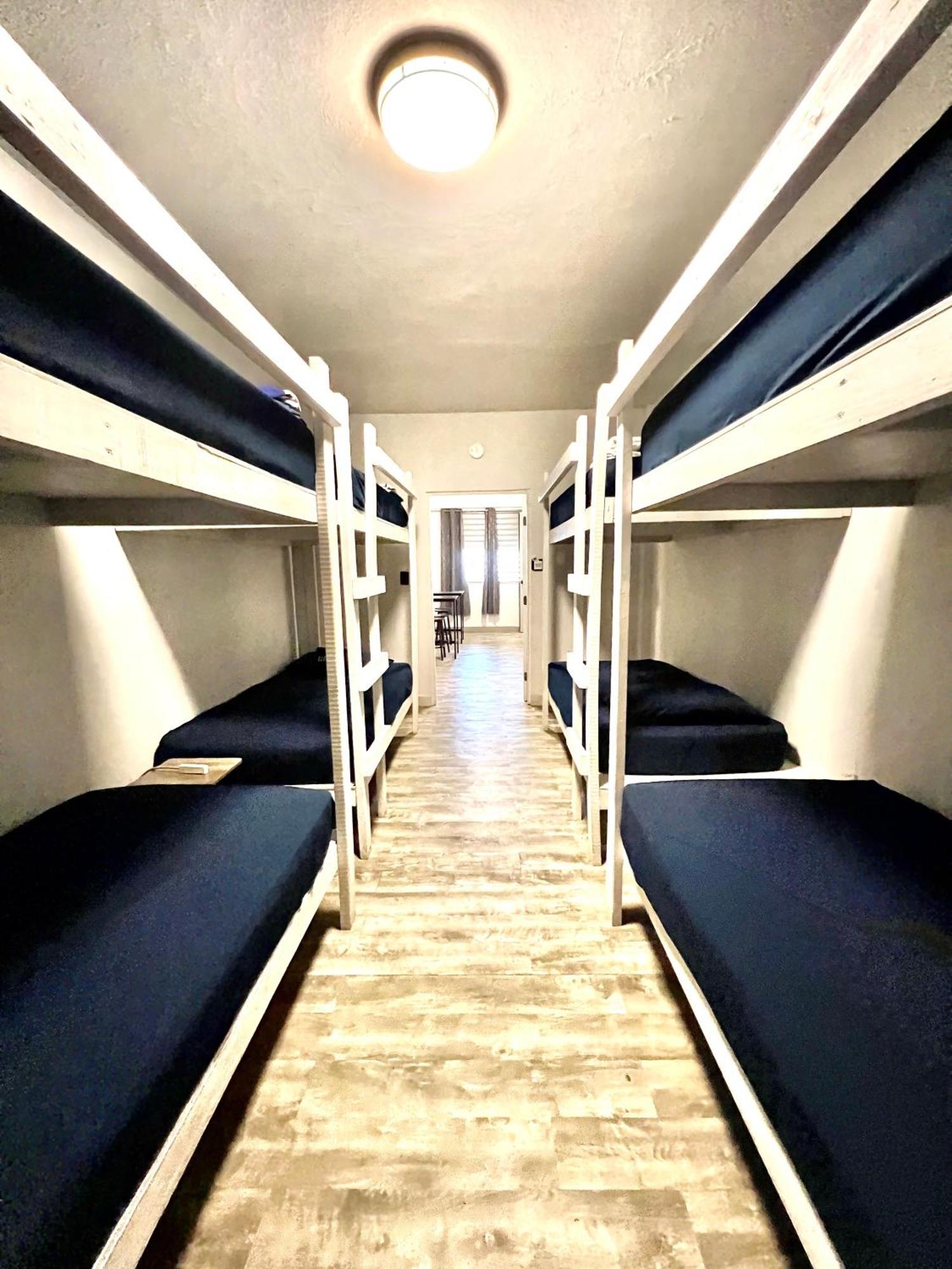 1802 At San Juan Hostel Exterior photo