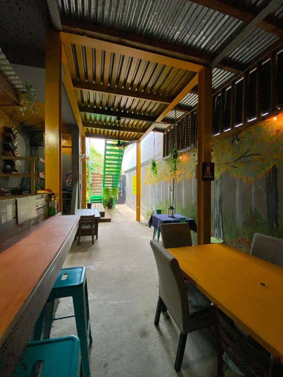 1802 At San Juan Hostel Exterior photo