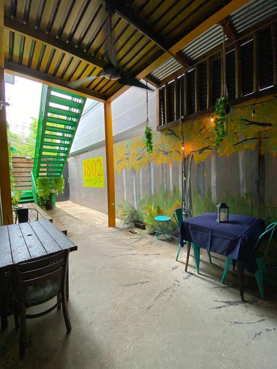 1802 At San Juan Hostel Exterior photo
